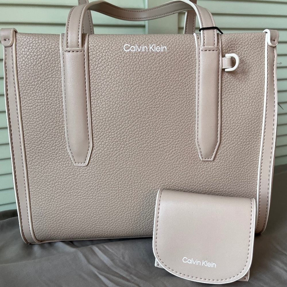 NWT Calvin Klein Tote Bag/Handbag with Detachable Coin Purse + Strap Color Nude